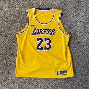 LeBron James Los Angeles Lakers Nike Unisex Swingman Jersey - Icon Edition - Gol